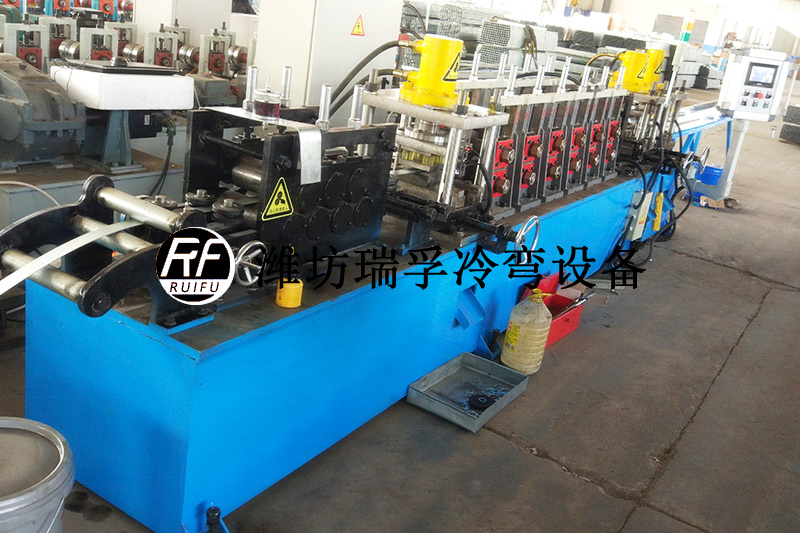 雞舍型材設(shè)備 (2).jpg