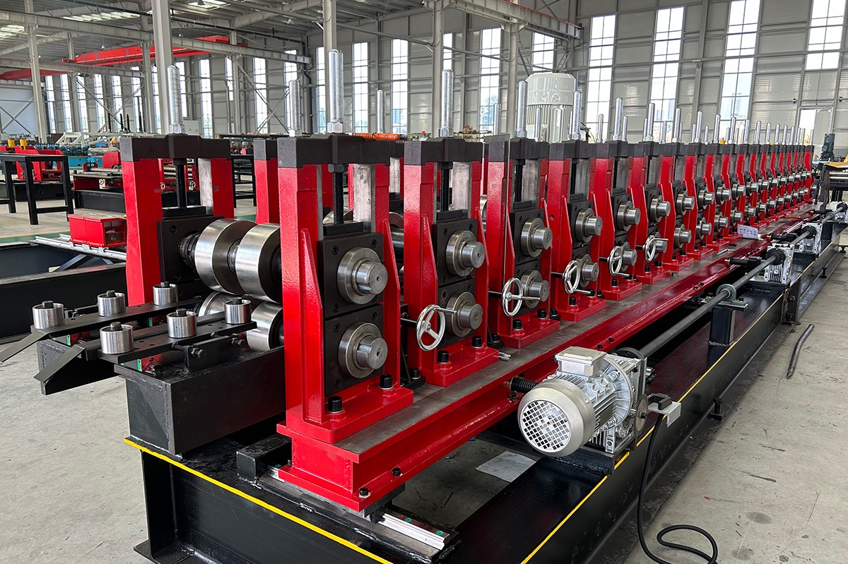 電纜橋架梯邊設(shè)備