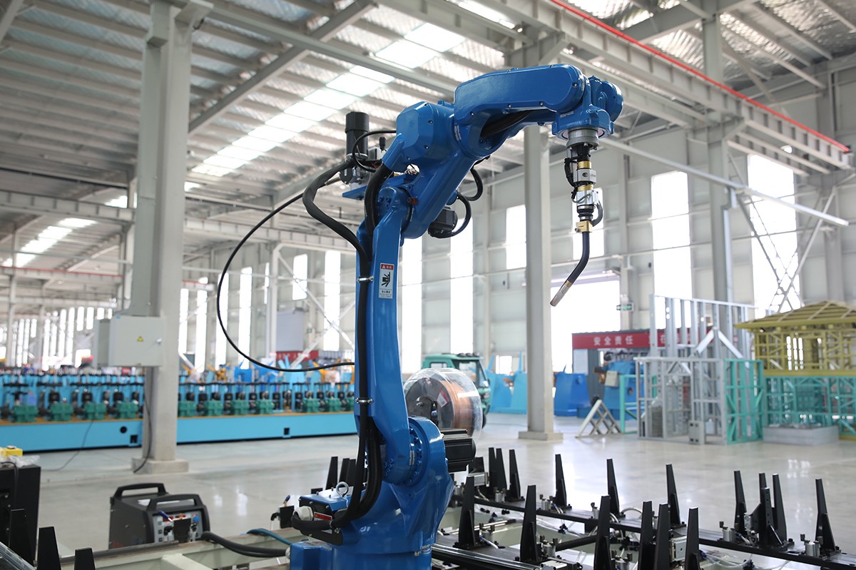 梯式橋架焊接機器人設備